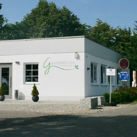 Gaestehaus Gaumenflug Am See Guenzburg Exterior photo