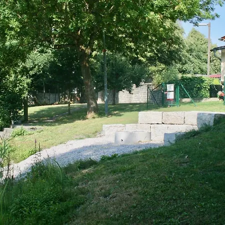Gaestehaus Gaumenflug Am See Guenzburg Exterior photo