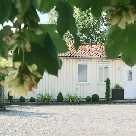 Gaestehaus Gaumenflug Am See Guenzburg Exterior photo